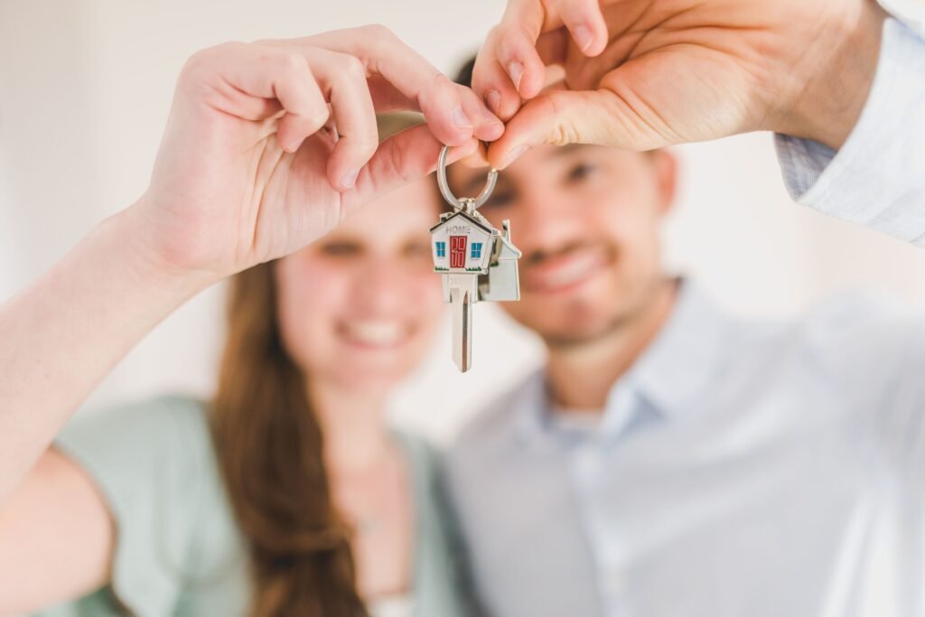 Aval ICO para la compra de primera vivienda de jóvenes y familias en España